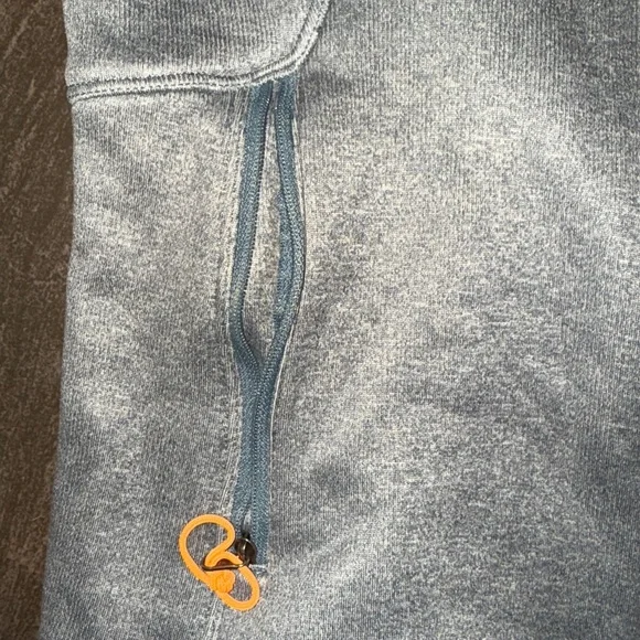 The North Face Pale Blue Full-Zip Fleece Jacket - Picture 6 of 11